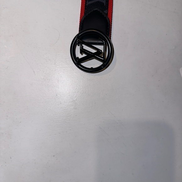 Louis Vuitton Circle Monogrammed Eclipse Belt - 85cm/34 inches - Picture 13 of 15